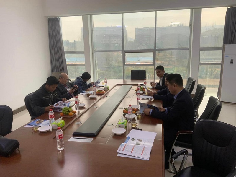 Transmarinas Mining Clients visita nostrum Factory pro in profundis Communication & TRADUCTOR Cingulum Cooperatione Negotiation